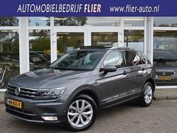 Grijs Gebruikt 2017 VW Tiguan Highline SUV | € 24.650 (Goede deal)