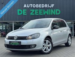 Zilver, metallic lak Gebruikt 2012 VW Golf VII Highline Hatchback | € 8.999 (Goede deal)