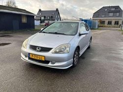 Grijs Gebruikt 2004 Honda Civic S Hatchback | € 1.495 (Goede deal)