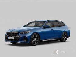 Blauw Gebruikt 2024 BMW 530e M Sport Stationwagen | € 62.950