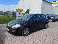 Hatchback Gebruikt 2011 Fiat Punto Evo Dynamic Hatchback | € 2.250 (Eerlijke prijs)