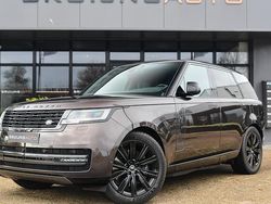 Bruin Nieuw 2025 Land Rover Range Rover SUV | € 199.950 (Eerlijke prijs)