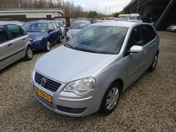Grijs Gebruikt 2009 VW Polo Trendline Hatchback | € 2.495 (Super prijs)