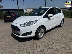 Wit Gebruikt 2016 Ford Fiesta Titanium Hatchback | € 8.499 (Eerlijke prijs)