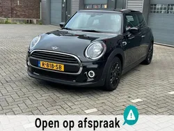 Zwart Gebruikt 2020 Mini ONE Pepper Hatchback | € 14.950 (Eerlijke prijs)
