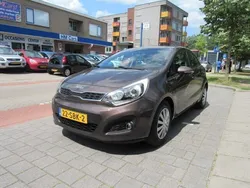 Bruin Gebruikt 2012 Kia Rio Hatchback | € 5.450 (Goede deal)