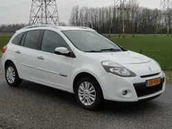 Wit Gebruikt 2011 Renault Clio GrandTour Collection Stationwagen | € 3.495 (Eerlijke prijs)