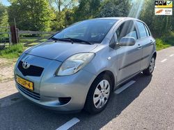 Grijs Gebruikt 2006 Toyota Yaris Terra Hatchback | € 2.498 (Goede deal)