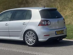 Grijs Gebruikt 2005 VW Golf IV R Hatchback | € 13.500