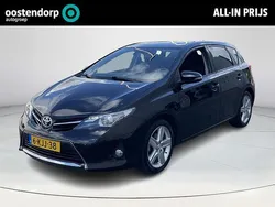 Zwart Gebruikt 2013 Toyota Auris Hatchback | € 8.950 (Eerlijke prijs)
