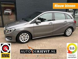 Grijs Gebruikt 2018 Mercedes B180 Ambition MPV | € 17.899 (Iets duurder)