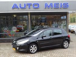 Zwart Gebruikt 2007 Peugeot 307 Premium Hatchback | € 1.995 (Iets duurder)