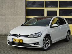 Wit Gebruikt 2019 VW Golf VII Highline Hatchback | € 16.750 (Goede deal)
