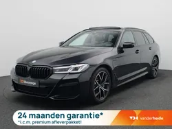 Zwart Gebruikt 2024 BMW 530e Comfort Edition Stationwagen | € 53.900 (Eerlijke prijs)
