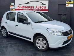 Wit Gebruikt 2009 Dacia Sandero Ambiance Hatchback | € 1.450 (Super prijs)