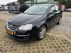 Zwart Gebruikt 2008 VW Jetta Sportline Sedan | € 1.950 (Super prijs)