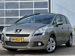 Grijs Gebruikt 2010 Peugeot 5008 MPV | € 3.950 (Eerlijke prijs)
