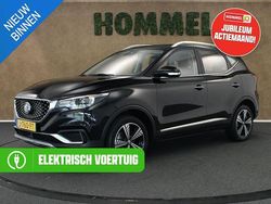 Zwart Gebruikt 2020 MG ZS Luxury Sedan | € 15.950 (Eerlijke prijs)