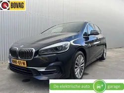 Zwart Gebruikt 2020 BMW 225 Active Tourer iPerformance MPV | € 19.950 (Eerlijke prijs)