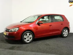 Rood, metallic lak Gebruikt 2010 VW Golf VI Comfortline Hatchback | € 6.250 (Eerlijke prijs)
