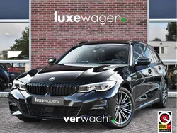 Zwart Gebruikt 2022 BMW 330e M Sport Stationwagen | € 33.900 (Super prijs)
