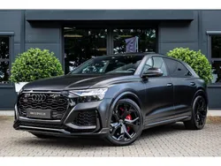 Zwart Gebruikt 2023 Audi RS Q8 Ambiente SUV | € 159.950 (Eerlijke prijs)