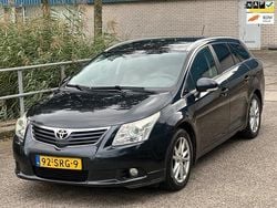Grijs Gebruikt 2011 Toyota Avensis Stationwagen | € 4.990 (Eerlijke prijs)