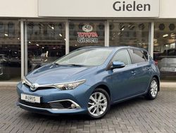 Blauw Gebruikt 2015 Toyota Auris Executive Hatchback | € 9.400 (Duur)