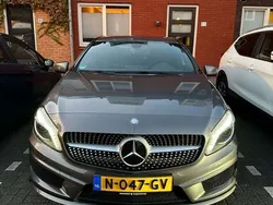 Grijs Gebruikt 2015 Mercedes A180 Prestige Stationwagen | € 18.500
