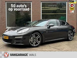 Grijs Gebruikt 2015 Porsche Panamera Sedan | € 42.950 (Eerlijke prijs)