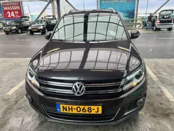 Grijs Gebruikt 2016 VW Tiguan SUV | € 13.000 (Iets duurder)
