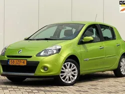 Groen Gebruikt 2009 Renault Clio R.S. Dynamique Hatchback | € 6.900 (Iets duurder)