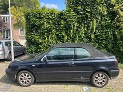 Blauw Gebruikt 2002 VW Golf Cabriolet Trendline Cabriolet | € 4.321 (Duur)