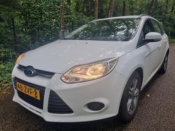 Wit Gebruikt 2013 Ford Focus Stationwagen | € 2.499 (Duur)
