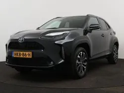 Zwart Gebruikt 2023 Toyota Yaris Cross Limited SUV | € 29.945 (Eerlijke prijs)