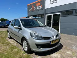 Grijs Gebruikt 2006 Renault Clio II Luxe Hatchback | € 2.650 (Iets duurder)