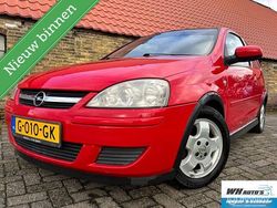 Rood Gebruikt 2006 Opel Corsa Essentia Hatchback | € 950 (Eerlijke prijs)