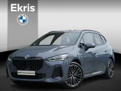 Storm bay metallic (grijs metallic) Gebruikt 2024 BMW 230e Active Tourer Comfort Edition MPV | € 54.900