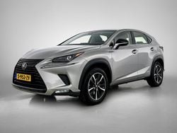 Grijs Gebruikt 2018 Lexus NX300h Sport Line SUV | € 31.450 (Goede deal)