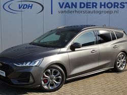 Grijs Gebruikt 2023 Ford Focus ST-Line X Stationwagen | € 28.880 (Iets duurder)