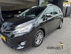 Zwart Gebruikt 2015 Toyota Verso MPV | € 8.950 (Goede deal)