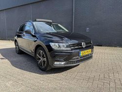 Zwart Gebruikt 2016 VW Tiguan Highline SUV | € 20.450 (Super prijs)