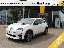 Wit Nieuw 2025 Renault R5 Night&Day Hatchback | € 25.945 (Eerlijke prijs)