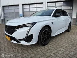 Wit Gebruikt 2024 Peugeot e-308 GT Hatchback | € 26.990 (Super prijs)
