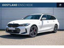 Wit Gebruikt 2024 BMW 330e Executive Stationwagen | € 60.950 (Duur)