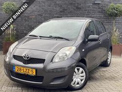 Grijs Gebruikt 2010 Toyota Yaris Hatchback | € 1.995 (Super prijs)