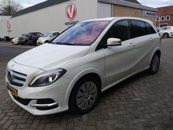 Wit Gebruikt 2017 Mercedes B250e Edition MPV | € 13.950 (Eerlijke prijs)