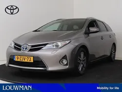 Bruin metallic Gebruikt 2015 Toyota Auris Touring Sports Stationwagen | € 13.950 (Eerlijke prijs)