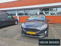 Grijs Gebruikt 2017 Ford Fiesta Titanium Hatchback | € 10.445 (Eerlijke prijs)