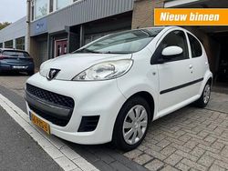 Wit Gebruikt 2011 Peugeot 107 Hatchback | € 3.795 (Eerlijke prijs)